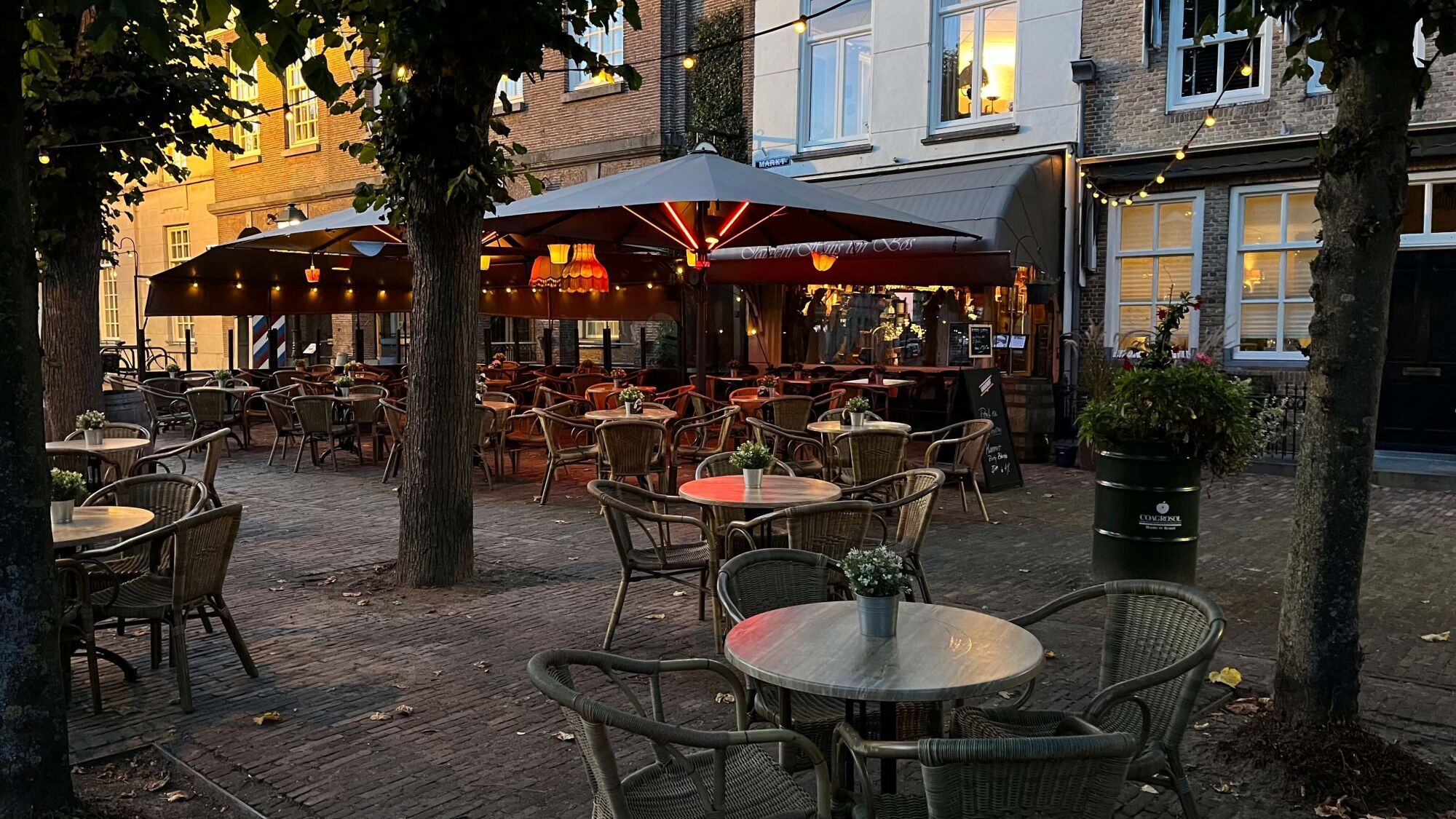 Koerse Kaffee tapperij-huis-ten-bos